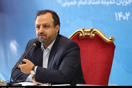 شایعه تغییر وزیر اقتصاد کذب است