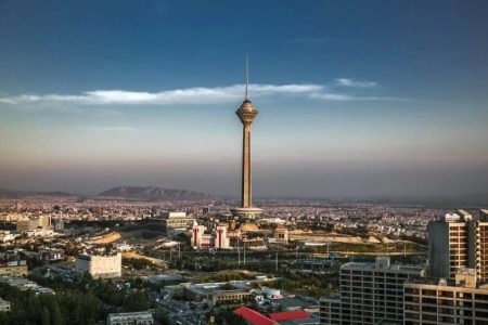 باید ساختمان‌های باشکوه در ایران ساخته شود