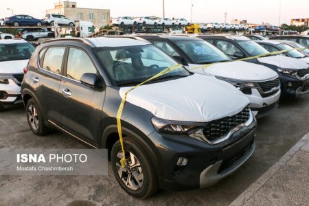 تکلیف نامعلوم عرضه خودروهای وارداتی!