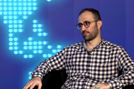 بررسی اقتصاد دلاری در ایران در گفت‌وگوی تفصیلی با طاهر رحیمی: بازار آزاد یک بازار عمیق و مخرب برای اقتصاد کشور/ ارز بازار آزاد صرف خروج سرمایه و قاچاق می‌شود