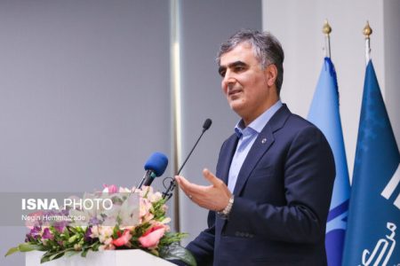 رئیس کل بانک مرکزی اعلام کرد دارایی‌های ارزی افزایش یافت/ انتظارات تورمی کم شد