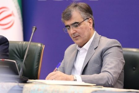 رئیس کل بانک مرکزی اعلام کرد تسلط بانک مرکزی در بازار ارز بیشتر می‌شود/ اجرای ریال برون‌مرزی با روسیه؛ به زودی