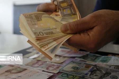از ابتدای سال جاری تا ۳۰ تیرماه ۱۴۰۳؛ ۲۱.۵ میلیارد دلار ارز برای واردات تامین شد/ اختصاص ۵ میلیارد دلار برای کالاهای اساسی