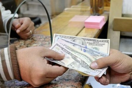 مردم مراقب هیجانات بازار ارز و طلا باشند