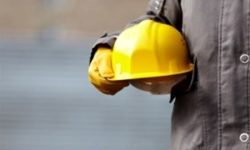 تهدید جان کارگران با حذف اجبار گواهینامه ایمنی پیمانکاری