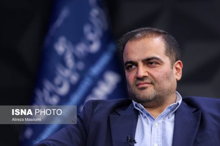 مجری و عضو شورای سیاستگذاری نمایشگاه بورس بیمه و بانک مطرح کرد شگفتانه شانزدهمین نمایشگاه صنعت مالی/ حضور بانک‌هایی از روسیه و بریکس