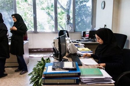 طبق برنامه دولت در بودجه سال آینده فشار مالیاتی از حقوق‌بگیران کم می‌شود/ دانه‌درشت‌ها زیر ذره‌بین می‌روند