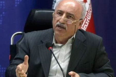 افقه: باید به سیاست تثبیت نرخ ارز برگردیم؛ آزادسازی جواب نمی‌دهد