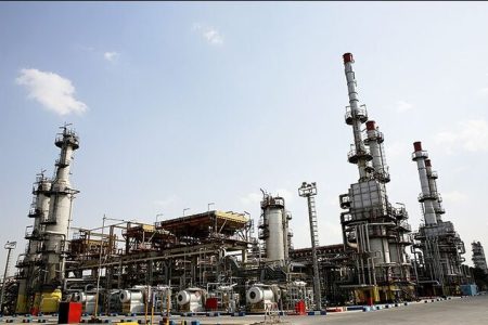 پالایشگاه تهران در سلامت کامل به سر می‌برد/ فعالیت بدون وقفه ادامه دارد