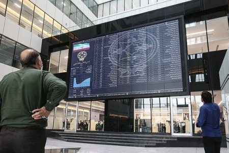 رئیس سازمان بورس: برای تعطیلی بورس در روز دوشنبه امروز تصمیم‌گیری می‌کنیم