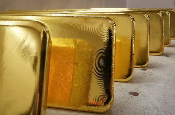 قیمت طلای جهانی در قله ماندنی شد