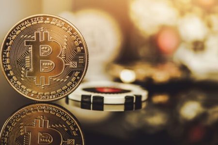 عقب‌گرد ۲ درصدی بیت کوین در بازار تمام قرمز امروز