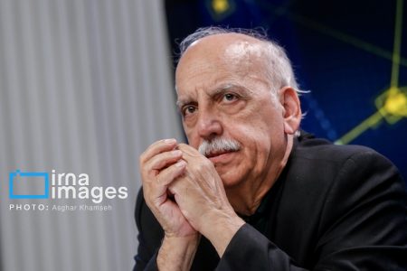 حسین عبده تبریزی در گفت و گوی تفصیلی با ایرنا وضعیت امروز نتیجه ۲۰ سال بی‌انضباطی است/جامعه دیگر طاقت تورم لجام گسیخته ندارد