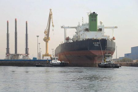 تحلیلگر حوزه انرژی: بازار انرژی تحت تأثیر مذاکرات آمریکا و روسیه است