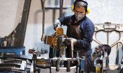 معاون وزیر کار: اشتغال پایدار با رشد یک درصدی اقتصاد محقق نمی‌شود