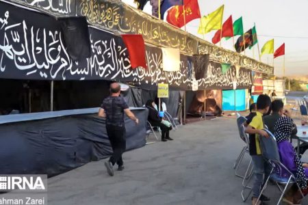 سرپرست غله و خدمات بازرگانی قم اعلام کرد,؛ ۵۰۰ تُن کالای اساسی مواکب در قم توزیع شد