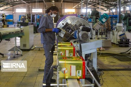 معاون اتاق تعاون ایران مطرح کرد: کمبود نیروی کار متخصص، نتیجه گسست میان آموزش و صنعت