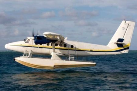 رییس سازمان هواپیمایی به ایسنا خبر داد راه‌اندازی ۲ ایستگاه‌ هواپیمای آب‌نشین در سواحل شمالی و جنوبی کشور